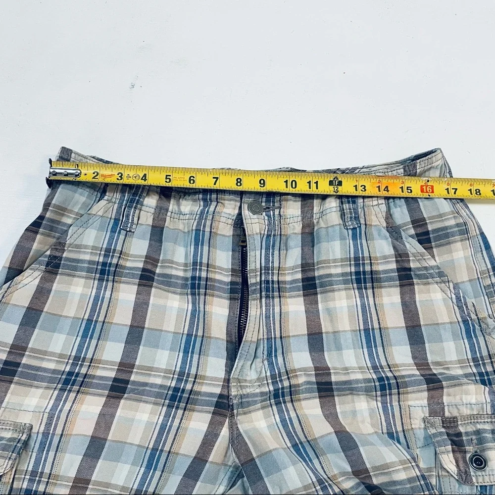 MENS LEVIS CARGO SHORTS Size 36 Multicolor Good Condition - Picture 9 of 10